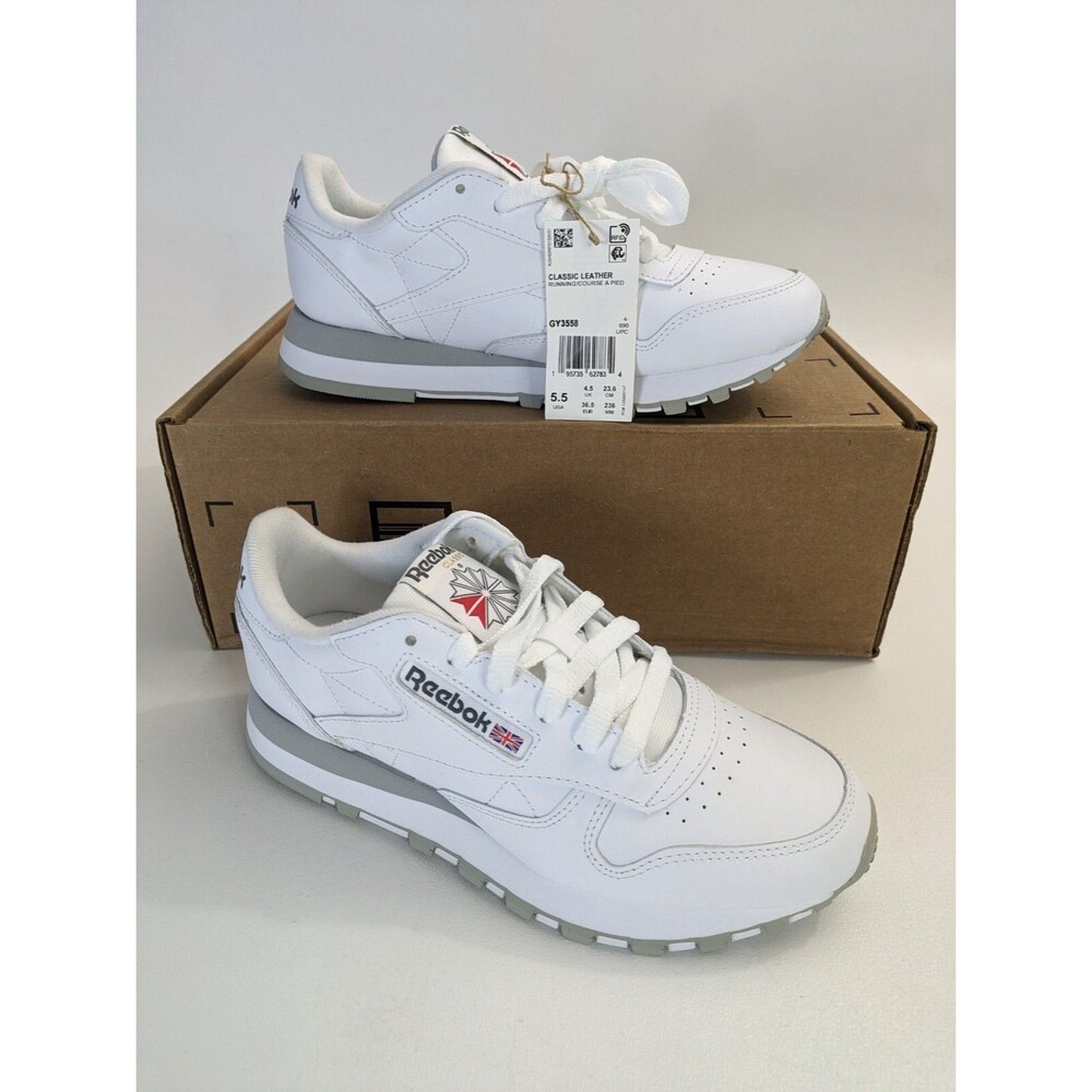 Reebok Classic‎ Leather Sneaker, Unisex S7 Women's / 5.5 Men's